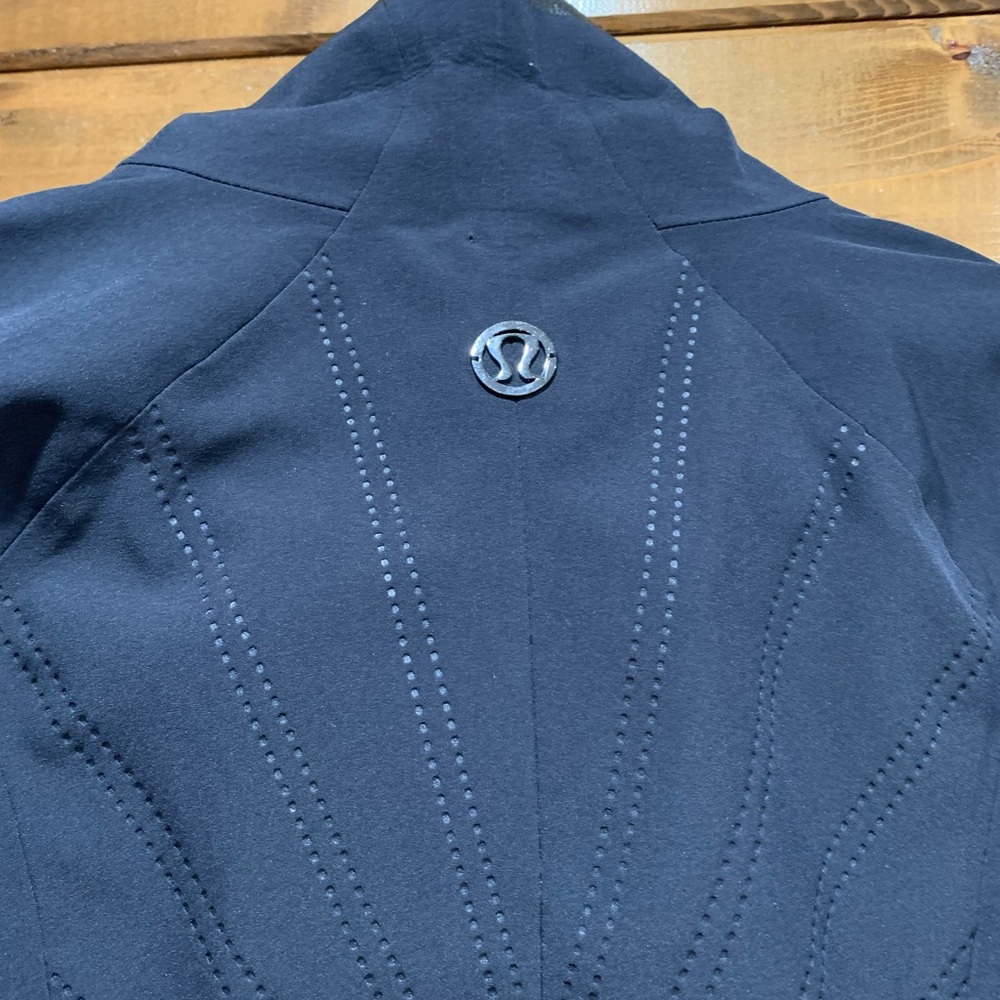 Lululemon Harmony Softshell Jacket - image 5